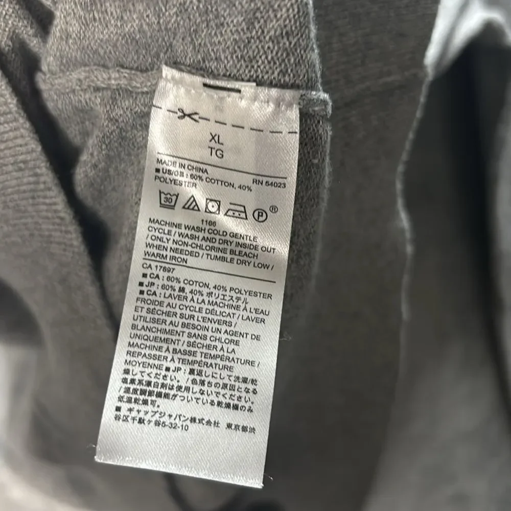Banana Republic Gray Vneck Soft Sweater Size XL